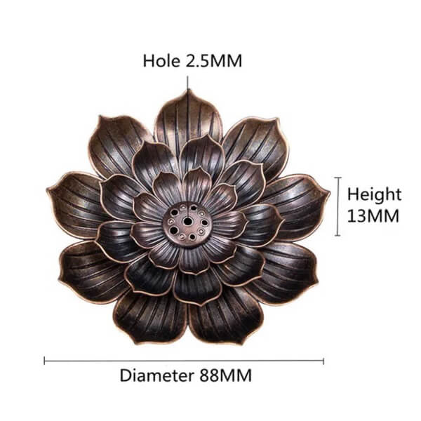 Decoratieve wierook houder met elegant lotusbloem ontwerp, geschikt voor dagelijkse ontspanning en mindfulness.