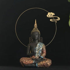 Spiritueel Boeddha beeldje dat rust en harmonie uitstraalt, met een luxe uitstraling. Perfect voor meditatie of als decoratie.